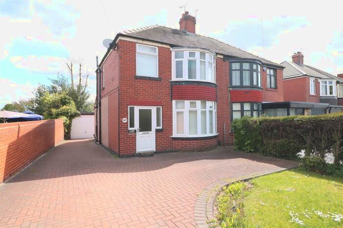 3 Bedroom Semi-Detached House To Rent In East Bawtry Road, Rotherham, S60