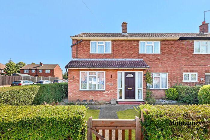 3 Bedroom House For Sale In Elm Close, Epping Green, CM16