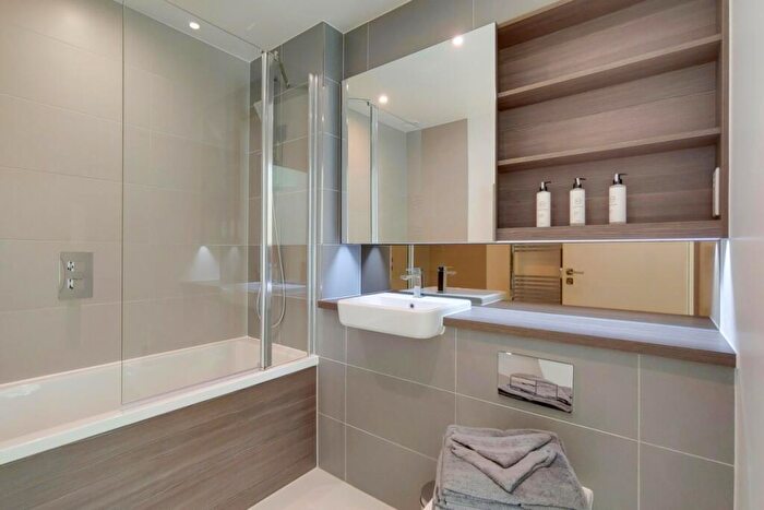 2 Bedroom Apartment To Rent In Pegler Square London, SE3