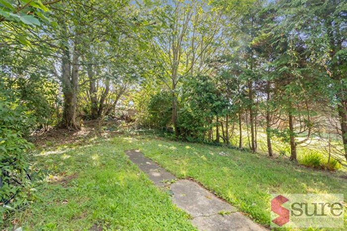 3 Bedroom Terraced House To Rent In The Crescent, Brighton, BN2