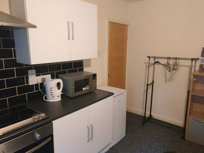 1 Bedroom Flat To Rent In Mountjoy Road, Huddersfield, HD1