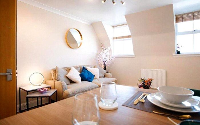 2 Bedroom Apartment To Rent In Ensign Street, Tower Hamlets, London, E1