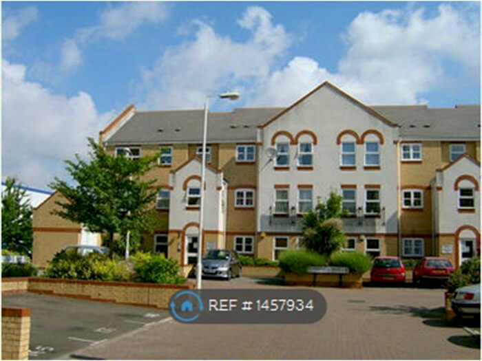 2 Bedroom Flat To Rent In Angelica Drive, London, E6