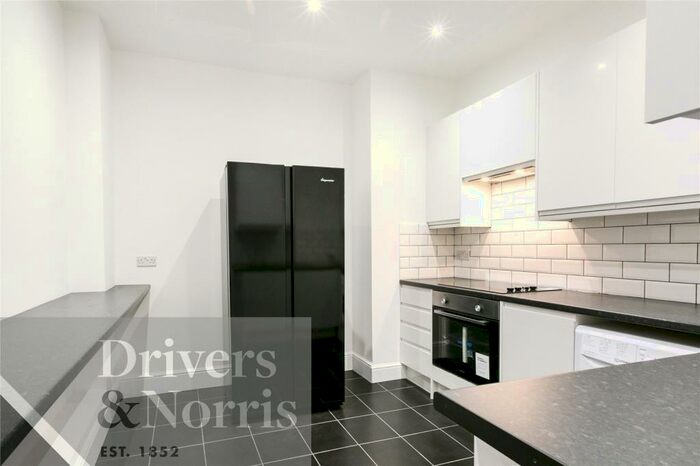 5 Bedroom Apartment To Rent In Hilldrop Road, Holloway, London, N7