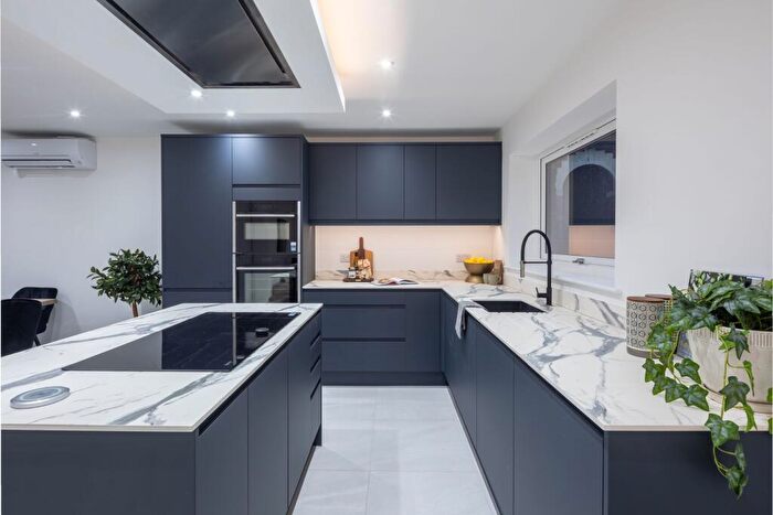 5 Bedroom Detached House For Sale In The Lodge, Cambridge Road, Horfield, BS7