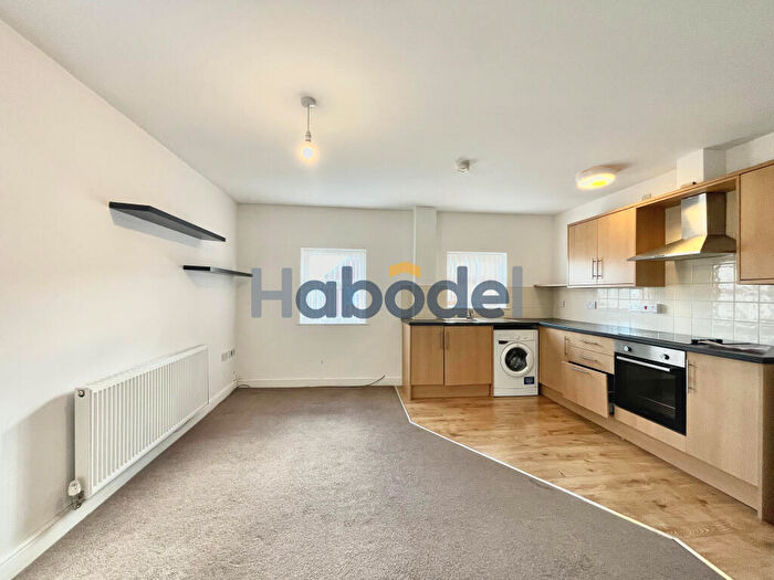 2 Bedroom Flat To Rent In Temple Street, Sculcoates, Hull, HU5