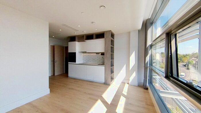 Studio To Rent In Station Road, Addlestone, KT15