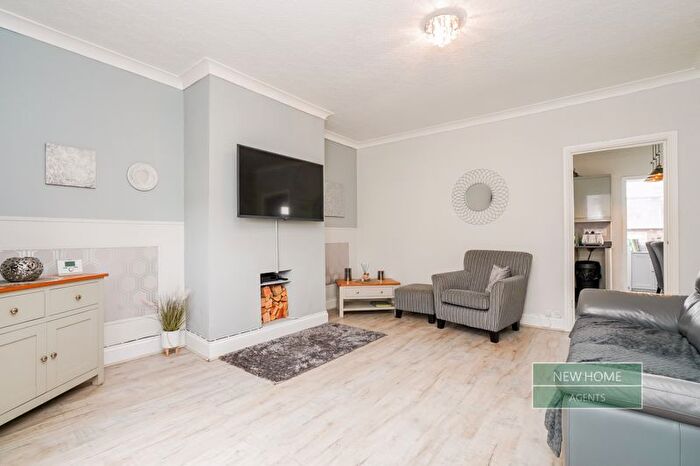 3 Bedroom End Terrace House For Sale In Southfield Lane Horbury, Wakefield, WF4