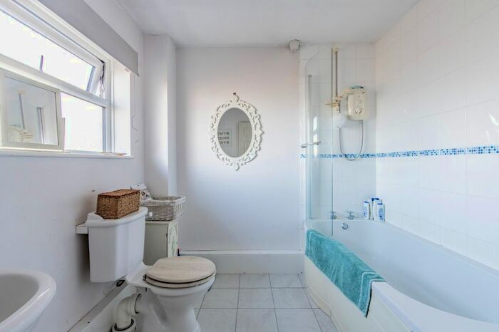 3 Bedroom Terraced House For Sale In Weston Road, Lowestoft, NR32