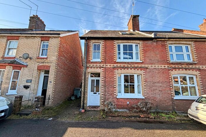 3 Bedroom End Of Terrace House For Sale In Wimborne, BH21