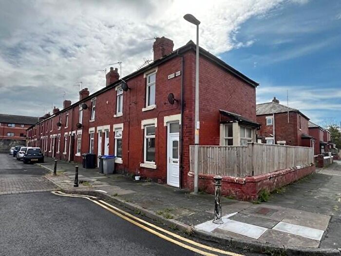 2 Bedroom End Of Terrace House For Sale In Chester Road, Blackpool, Lancashire, FY3