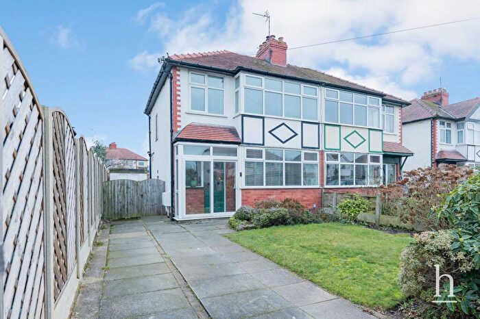 3 Bedroom Semi Detached House For Sale In The Ridgeway, Meols, CH47