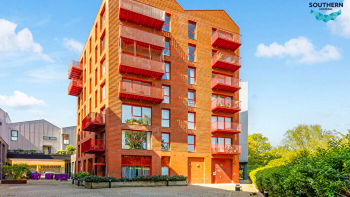 2 Bedroom Flat For Sale In Waterway Building, Hart Yard, Bow, London, E3