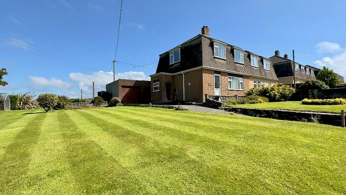 3 Bedroom Semi-Detached House For Sale In Rumford, Cornwall, PL27