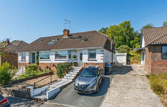 3 Bedroom Bungalow For Sale In Parham Road, Findon Valley, Worthing, West Sussex, BN14