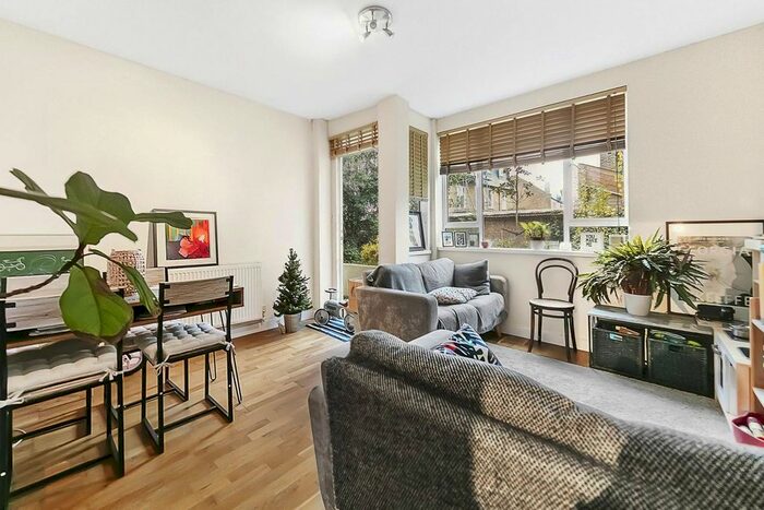 2 Bedroom Flat To Rent In Nightingale Lane, Nightingale Triangle, London, SW12