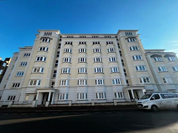 2 Bedroom Flat To Rent In Compton Street, Eastbourned, BN21