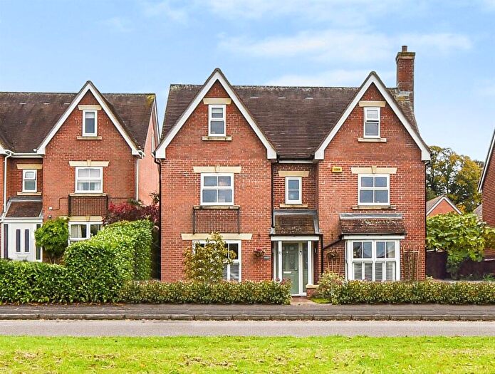 5 Bedroom Detached House For Sale In Canada Way, Liphook, GU30
