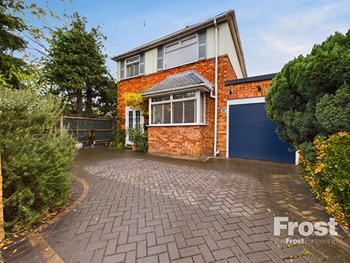 3 Bedroom Detached House To Rent In Fordbridge Road, Ashford, Surrey, TW15