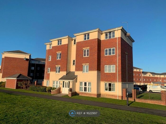 2 Bedroom Flat To Rent In Citadel East, Killingworth, Newcastle Upon Tyne, NE12