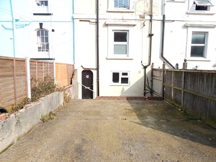 2 Bedroom Duplex For Sale In Crown Lane, Harwich, Essex, CO12