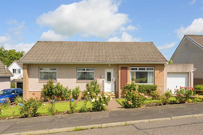 3 Bedroom Detached Bungalow For Sale In Upper Kinneddar, Saline, KY12
