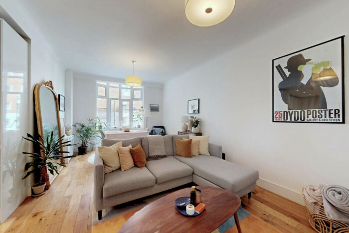 1 Bedroom Apartment To Rent In Grove End Gardens, Grove End Gardens, St Johns Wood, London, NW8