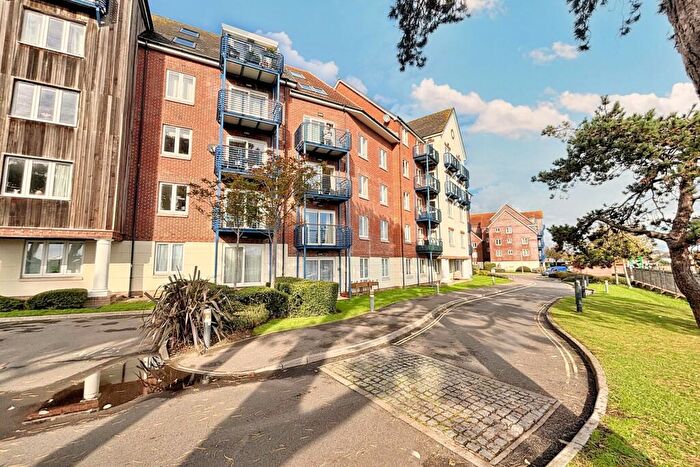 2 Bedroom Flat For Sale In Weymouth, DT4