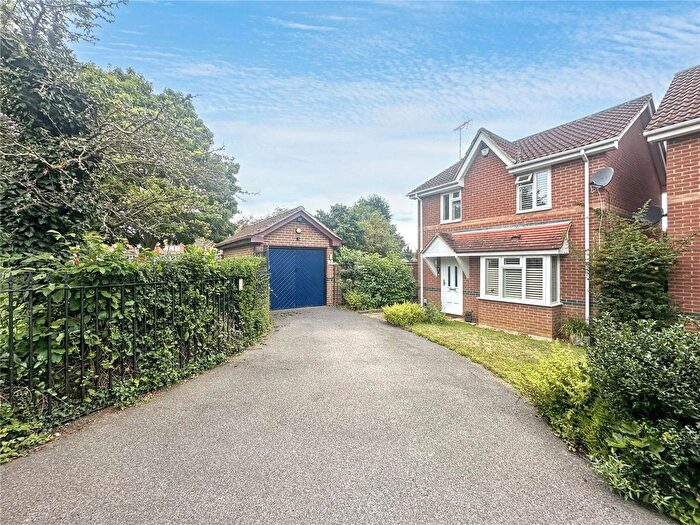 3 Bedroom Detached House For Sale In Burrstock Way, Rainham, Gillingham, Kent, ME8