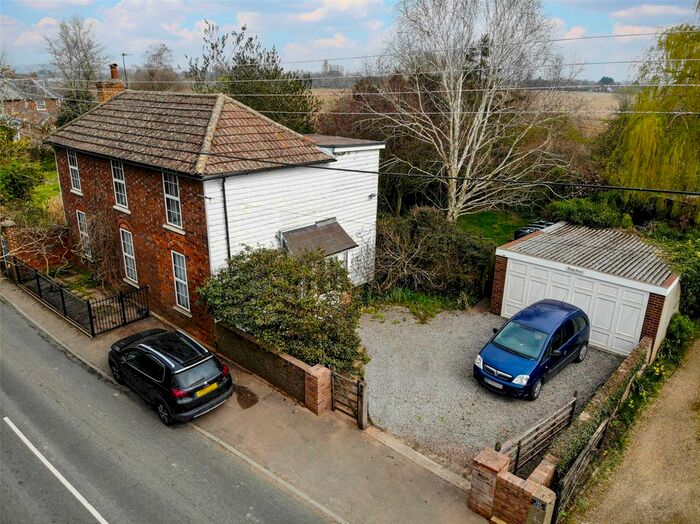 4 Bedroom Detached House For Sale In Tonbridge Road, East Peckham, Tonbridge, TN12