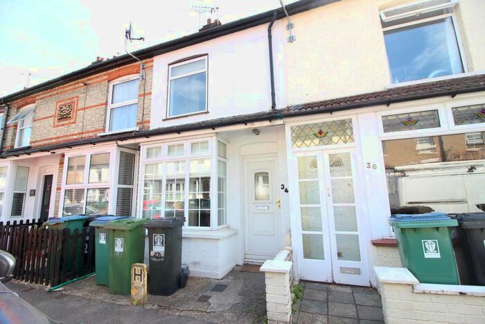 2 Bedroom Property To Rent In Grover Road, Watford, WD19