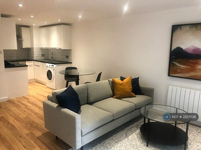 Studio To Rent In George Leybourne House, London, E1