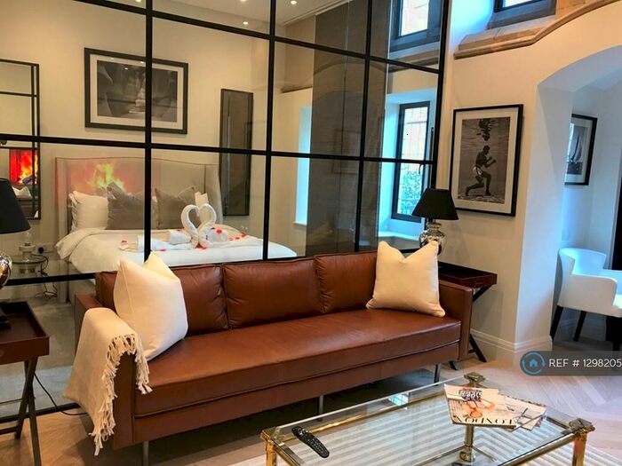 1 Bedroom Flat To Rent In St Barnabas Church, London, N12