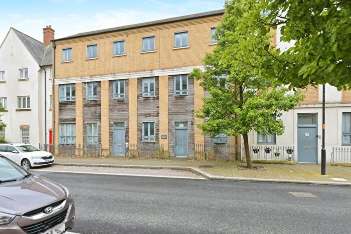 1 Bedroom Flat To Rent In High Street, Upton, NN5