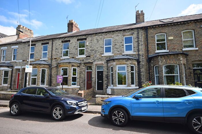 2 Bedroom Property To Rent In Albemarle Road, York, YO23