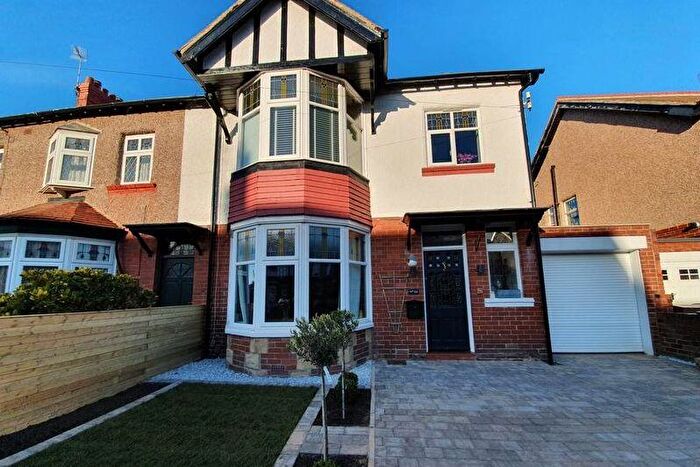 5 Bedroom Semi Detached House For Sale In Brighton Grove, Whitley Bay, Tyne & Wear, NE26