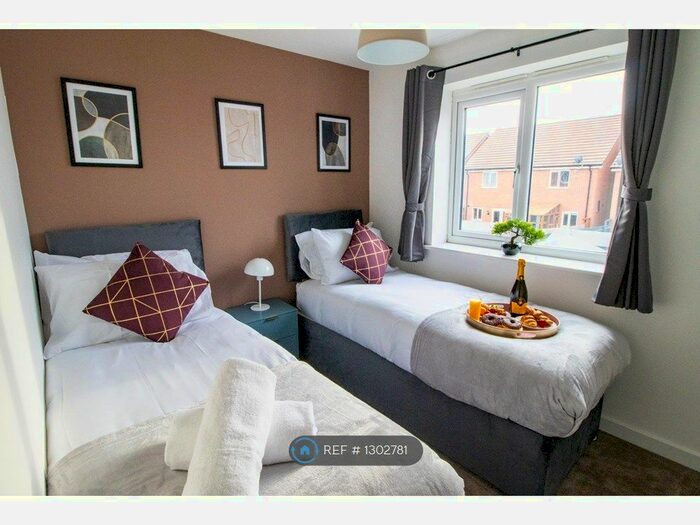 3 Bedroom Detached House To Rent In Blackbeard, Brooklands, Milton Keynes MK10