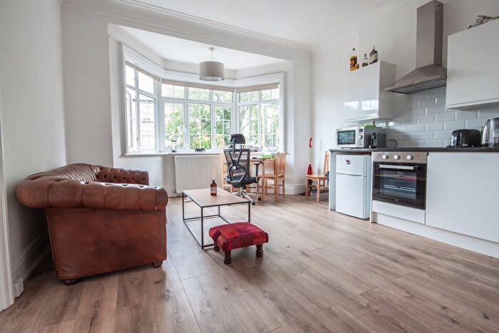 1 Bedroom Flat To Rent In Rosemont Road, Finchley Road, NW3