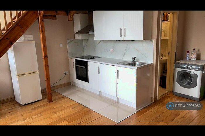1 Bedroom Flat To Rent In Hertford Road, London, N9
