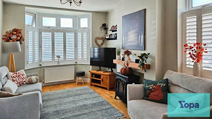 3 Bedroom End Of Terrace House For Sale In Barthomley Road, Birches Head, Stoke-On-Trent, ST1