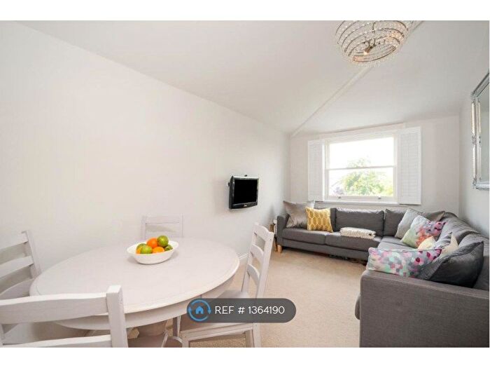 1 Bedroom Flat To Rent In Mount Ararat Road, Richmond, TW10