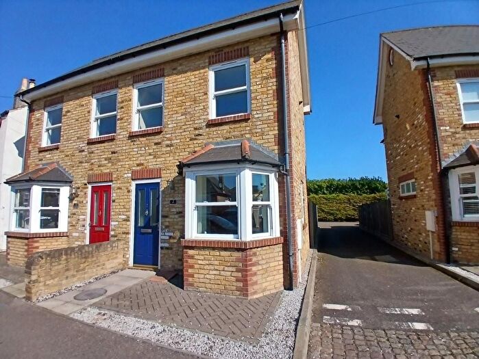 3 Bedroom Property To Rent In Glynns Court, Southwood Road, Ramsgate, Kent, CT11