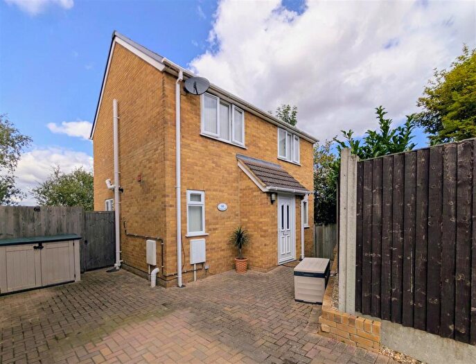 3 Bedroom Detached House For Sale In Eardisland Road, Tuffley, Gloucester, GL4
