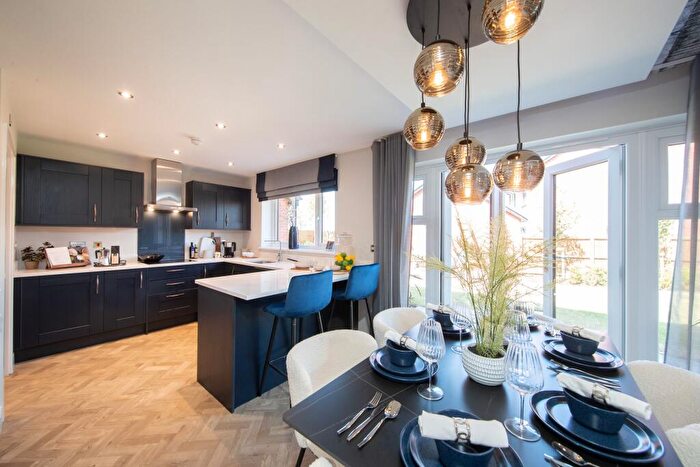 4 Bedroom Detached House For Sale In Manchester Road, Heywood, OL10