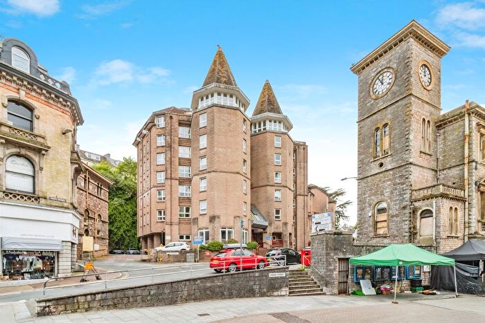 2 Bedroom Flat For Sale In Abbey Road, Torquay, TQ2