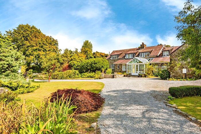 4 Bedroom Cottage For Sale In Llanrhystud, Ceredigion, SY23