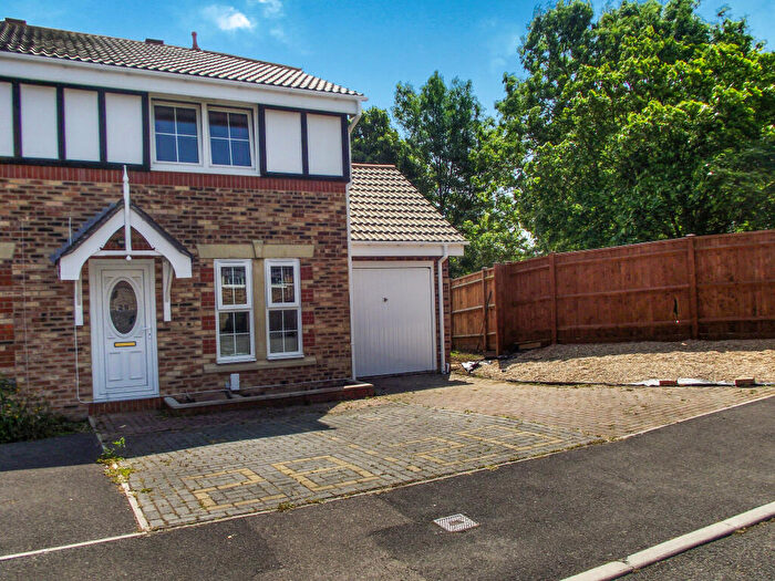 3 Bedroom House To Rent In Davenport Close, Gosport, PO13