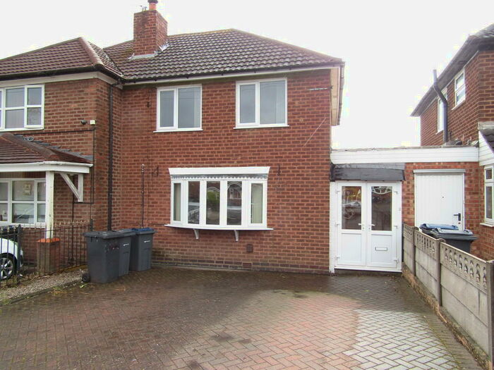 3 Bedroom Semi-Detached House To Rent In Templeton Road, Great Barr, Birmingham, B44