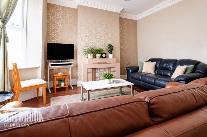 3 Bedroom Terraced House For Sale In Clark Square, Gleadless, S2