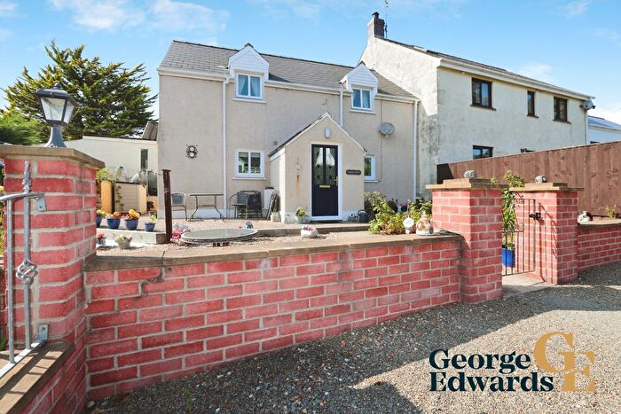 3 Bedroom Semi-Detached House To Rent In Dwrbach, Fishguard, SA65